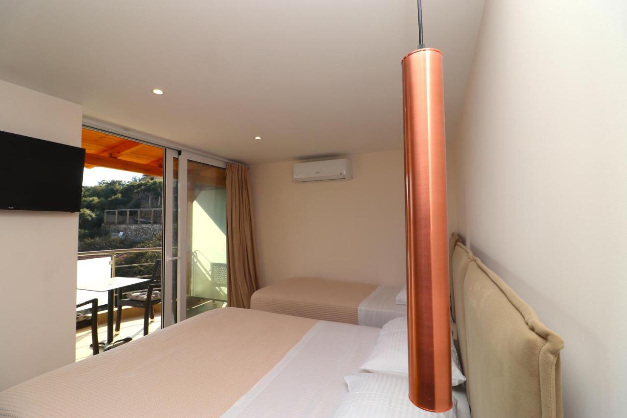 Fegi Rooms Himarë Dış mekan fotoğraf