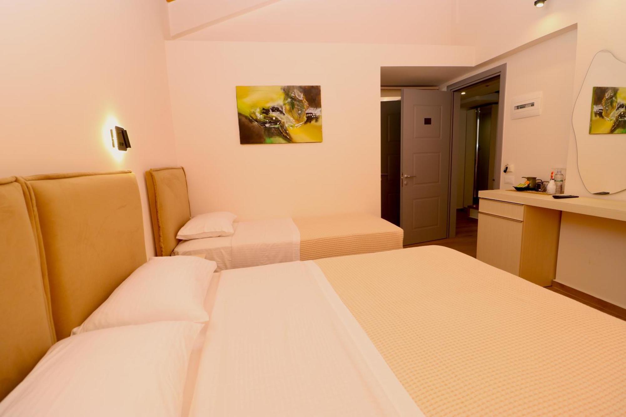 Fegi Rooms Himarë Dış mekan fotoğraf