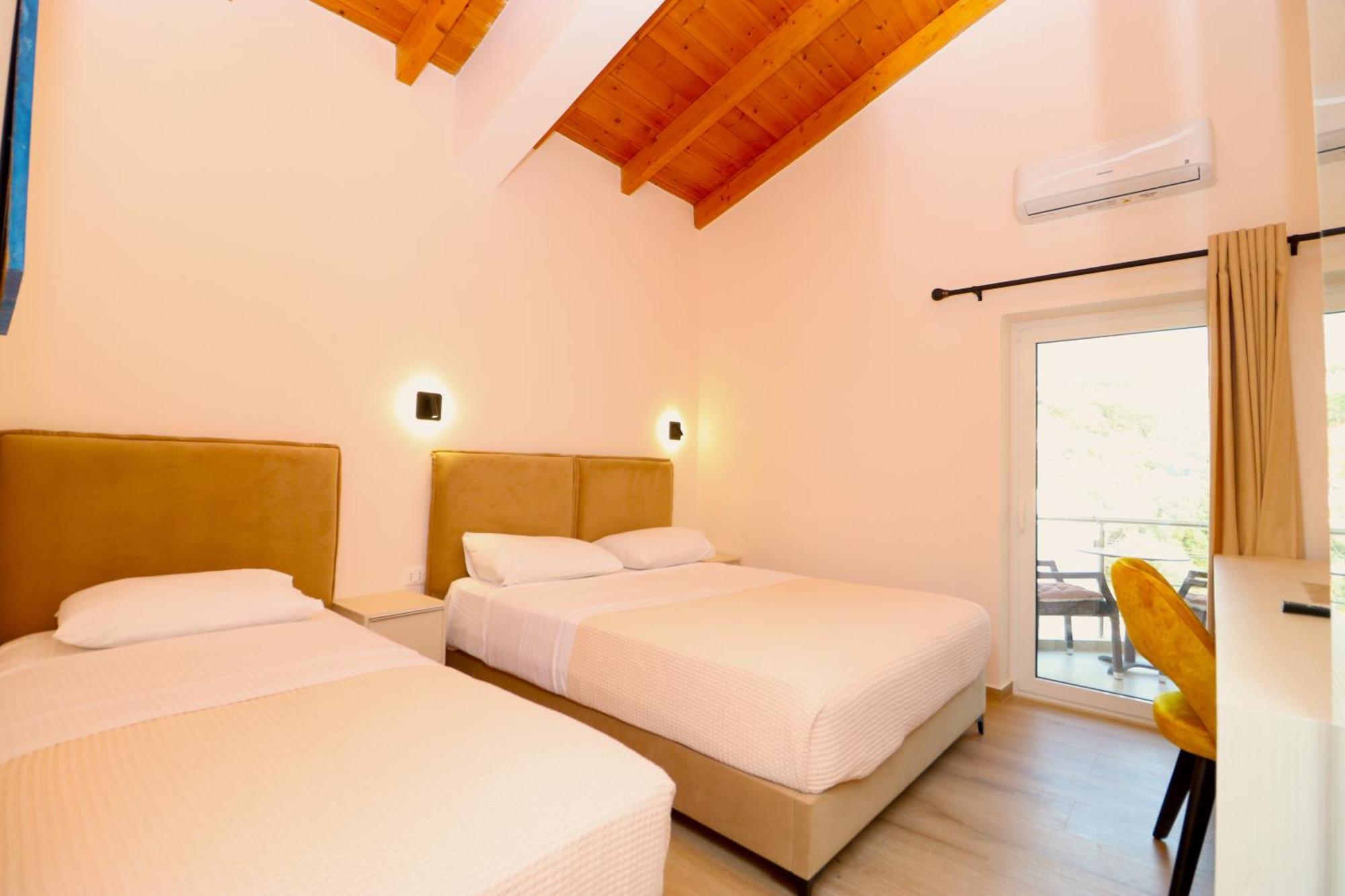 Fegi Rooms Himarë Dış mekan fotoğraf