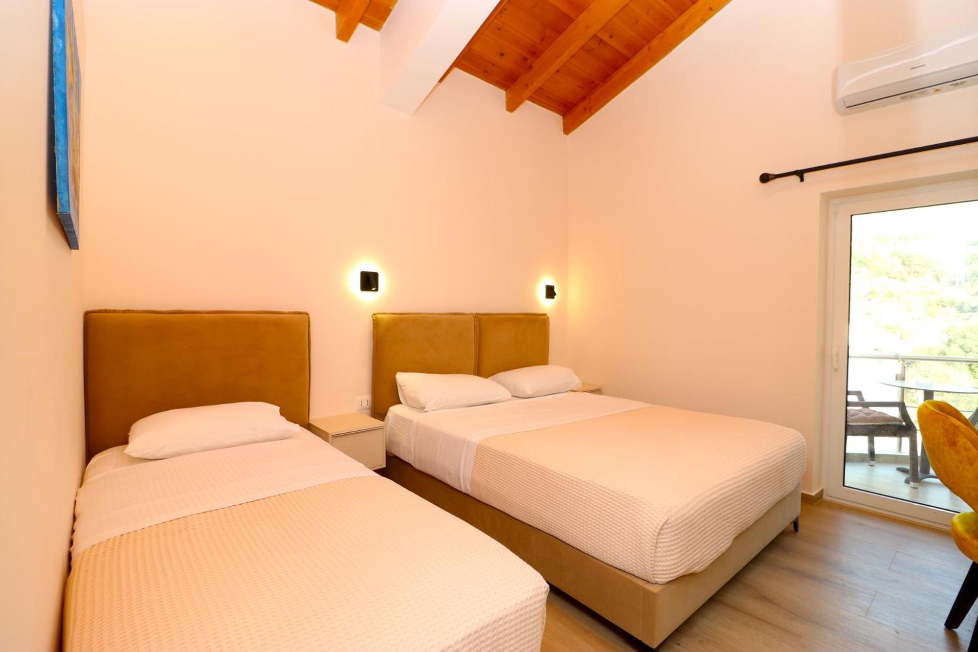 Fegi Rooms Himarë Dış mekan fotoğraf